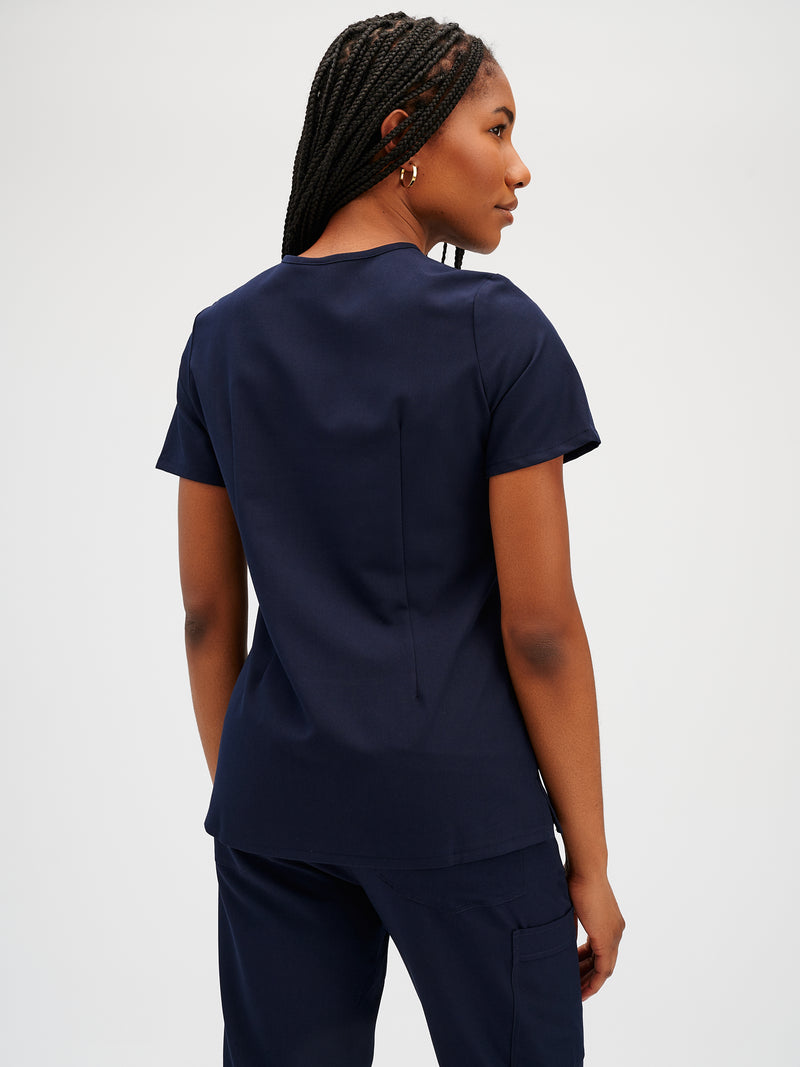 GABRIELLE RE-GARDE™ - BLEU MYSTIQUE - One Pocket Scrub Top - FINAL SALE||GABRIELLE RE-GARDE™ - BLEU MYSTIQUE - Haut Une Poche - VENTE FINALE