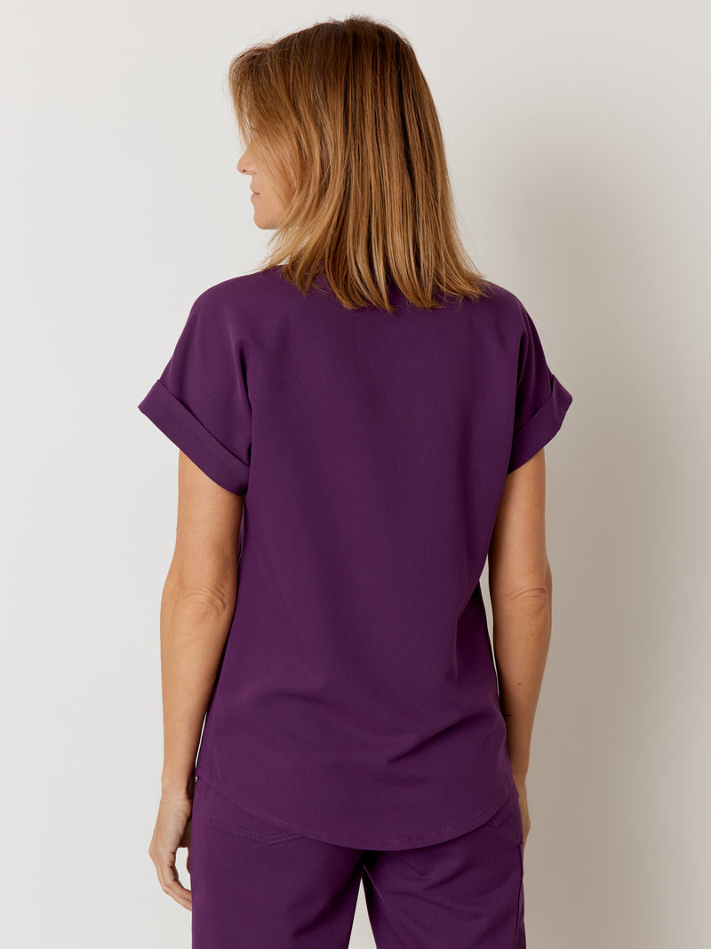 CHARLIE RE-GARDE™ - AUBERGINE - Mandarine Collar Scrub Top - SILVADUR™||CHARLIE RE-GARDE™ - AUBERGINE - Haut Col Mao - SILVADUR™