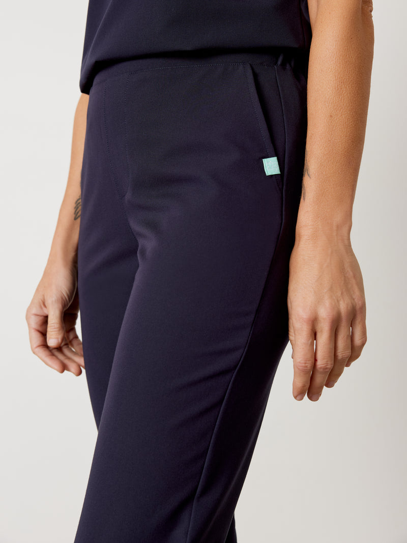 EVA RE-GARDE™ - BLEU NAUTIQUE - 7/8 Scrub Pants||EVA RE-GARDE™ - BLEU NAUTIQUE - Pantalon 7/8