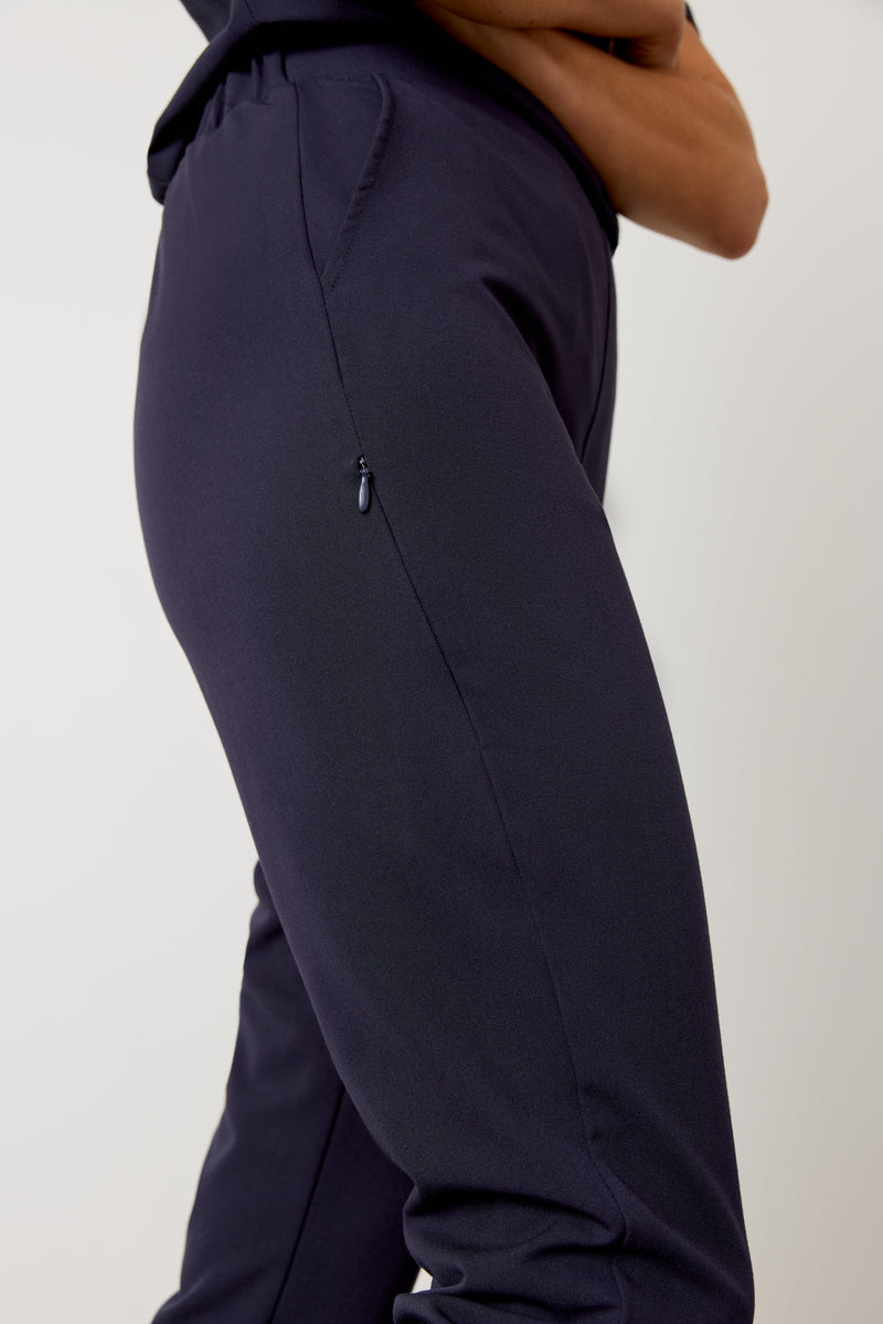 EVA RE-GARDE™ - BLEU NAUTIQUE - 7/8 Scrub Pants - SILVADUR™||EVA RE-GARDE™ - BLEU NAUTIQUE - Pantalon 7/8 - SILVADUR™