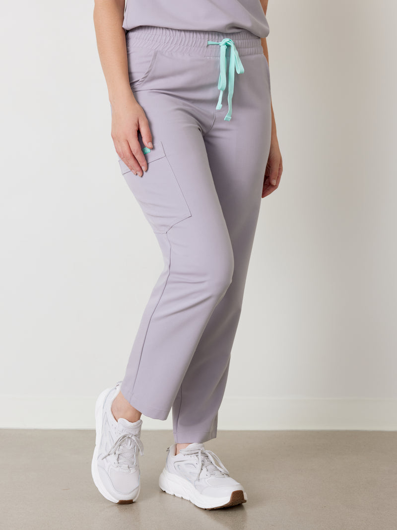 JULIETA RE-GARDE™ - PERLE - Straight Cut Scrub Pants - SILVADUR™||JULIETA RE-GARDE™ - PERLE - Pantalon Coupe Droite - SILVADUR™