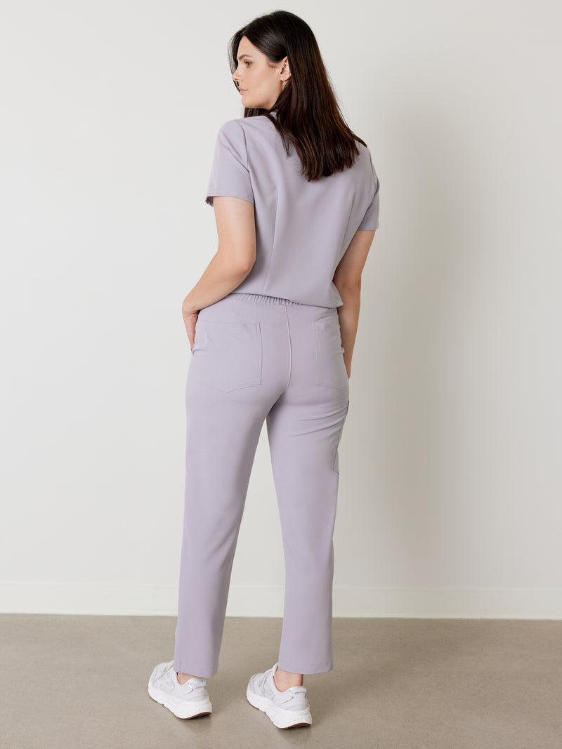 JULIETA RE-GARDE™ - PERLE - Straight Cut Scrub Pants - SILVADUR™||JULIETA RE-GARDE™ - PERLE - Pantalon Coupe Droite - SILVADUR™