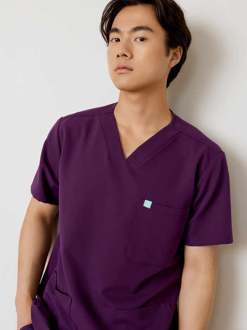 ZACK RE-GARDE™ - AUBERGINE - Three Pockets Men's Scrub Top - SILVADUR™||ZACK RE-GARDE™ - AUBERGINE - Haut Trois Poches - SILVADUR™