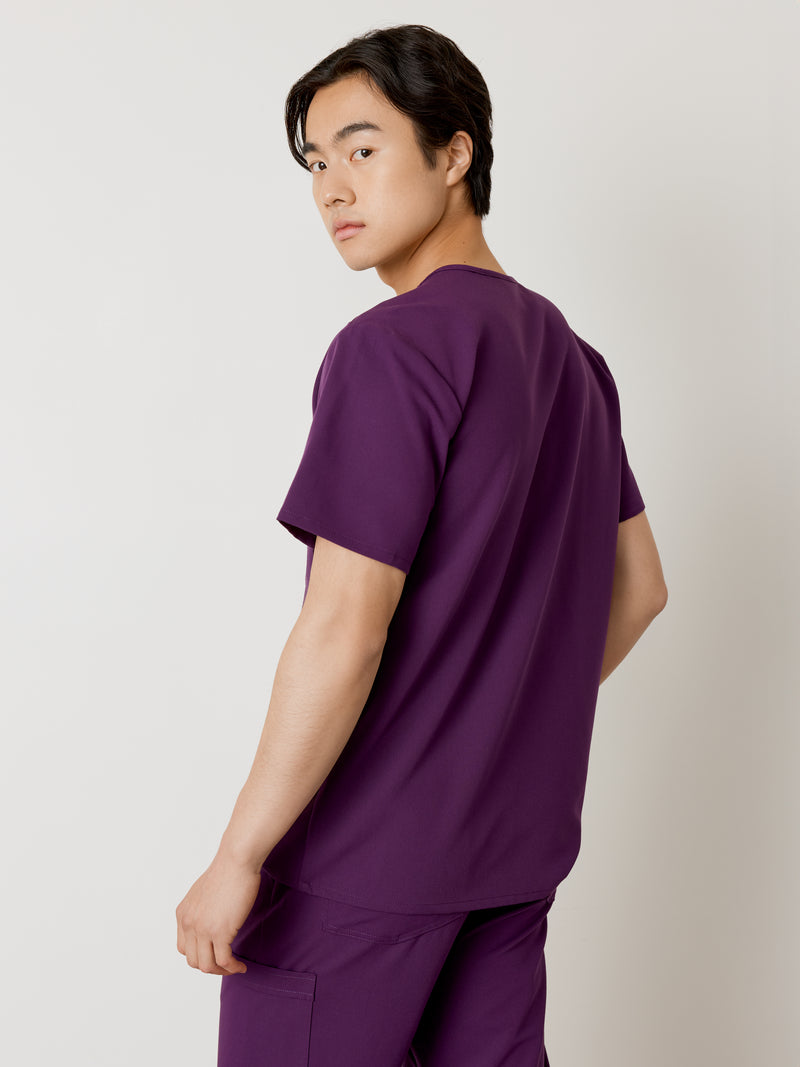 LOGAN RE-GARDE™ - AUBERGINE - One Pocket Men's Scrub Top - SILVADUR™||LOGAN RE-GARDE™ - AUBERGINE - Haut Une Poche - SILVADUR™