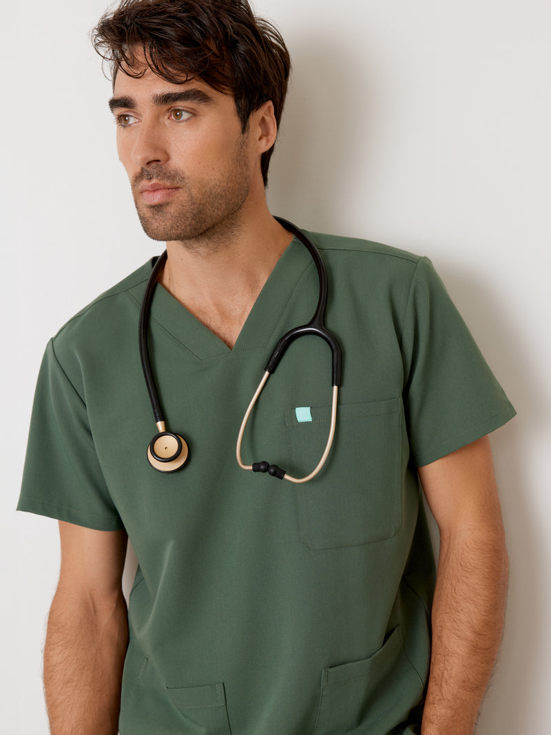 ZACK RE-GARDE™ - EUCALYPTUS - Three Pockets Men's Scrub Top - SILVADUR™||ZACK RE-GARDE™ - EUCALYPTUS - Haut Trois Poches - SILVADUR™