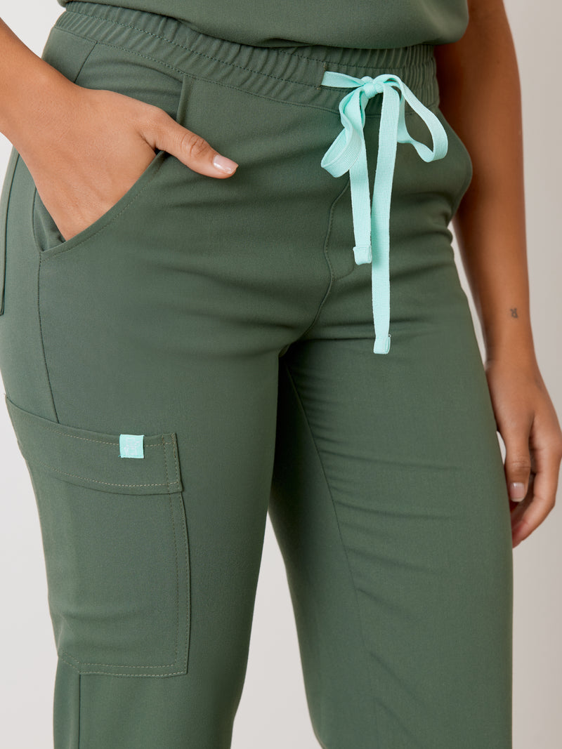 JULIETA RE-GARDE™ - EUCALYPTUS - Straight Cut Scrub Pants - SILVADUR™||JULIETA RE-GARDE™ - EUCALYPTUS - Pantalon Coupe Droite - SILVADUR™