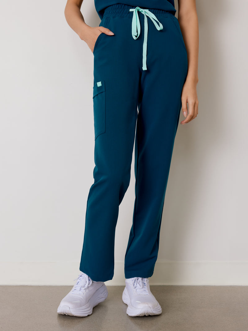 JULIETA RE-GARDE™ - BLEU OPALE - Straight Cut Scrub Pants - SILVADUR™||JULIETA RE-GARDE™ - BLEU OPALE - Pantalon Coupe Droite - SILVADUR™