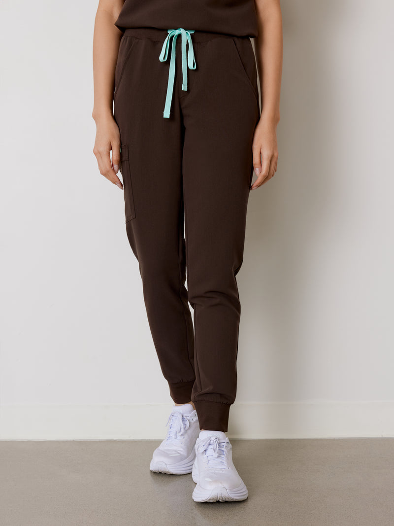 DEMI RE-GARDE™ - CHOCOLAT - Jogger Scrub Pants - SILVADUR™||DEMI RE-GARDE™ - CHOCOLAT - Pantalon Jogger - SILVADUR™