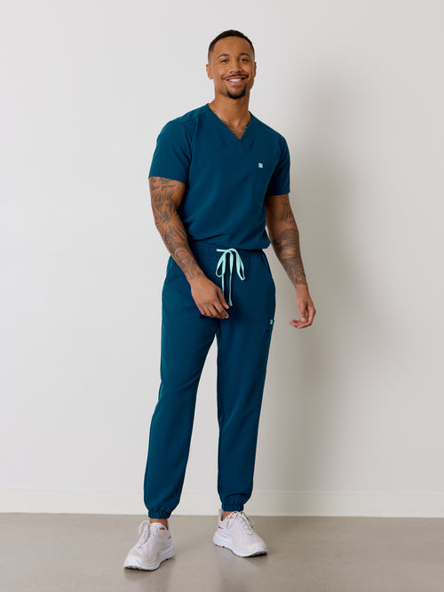 WILLIAM RE-GARDE™ - BLEU OPALE - Men's Jogger Pants - SILVADUR™||WILLIAM RE-GARDE™ - BLEU OPALE - Pantalon Jogger - SILVADUR™