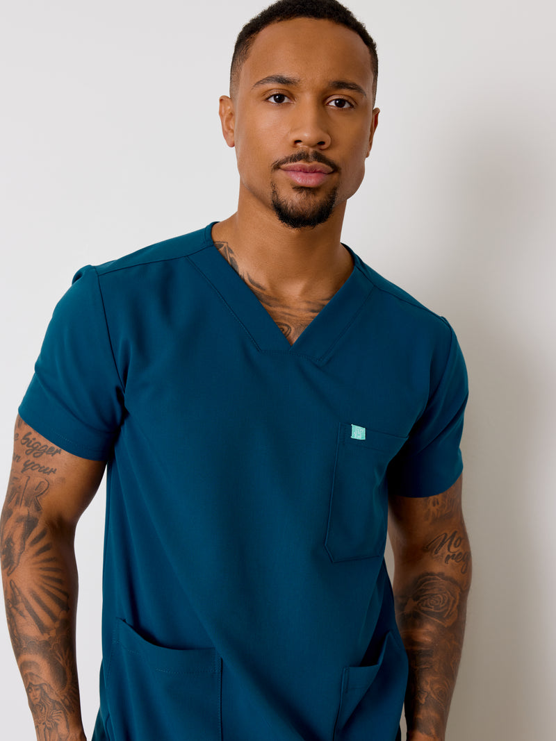 ZACK RE-GARDE™ - BLEU OPALE - Three Pockets Men's Scrub Top - SILVADUR™||ZACK RE-GARDE™ - BLEU OPALE - Haut Trois Poches - SILVADUR™