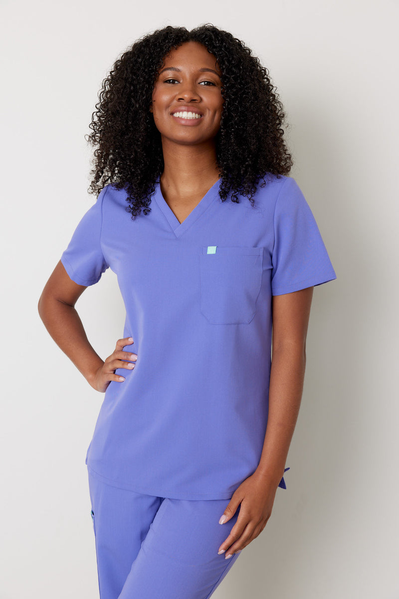 GABRIELLE RE-GARDE™ - IRIS - One Pocket Scrub Top - SILVADUR™||GABRIELLE RE-GARDE™ - IRIS - Haut Une Poche - SILVADUR™