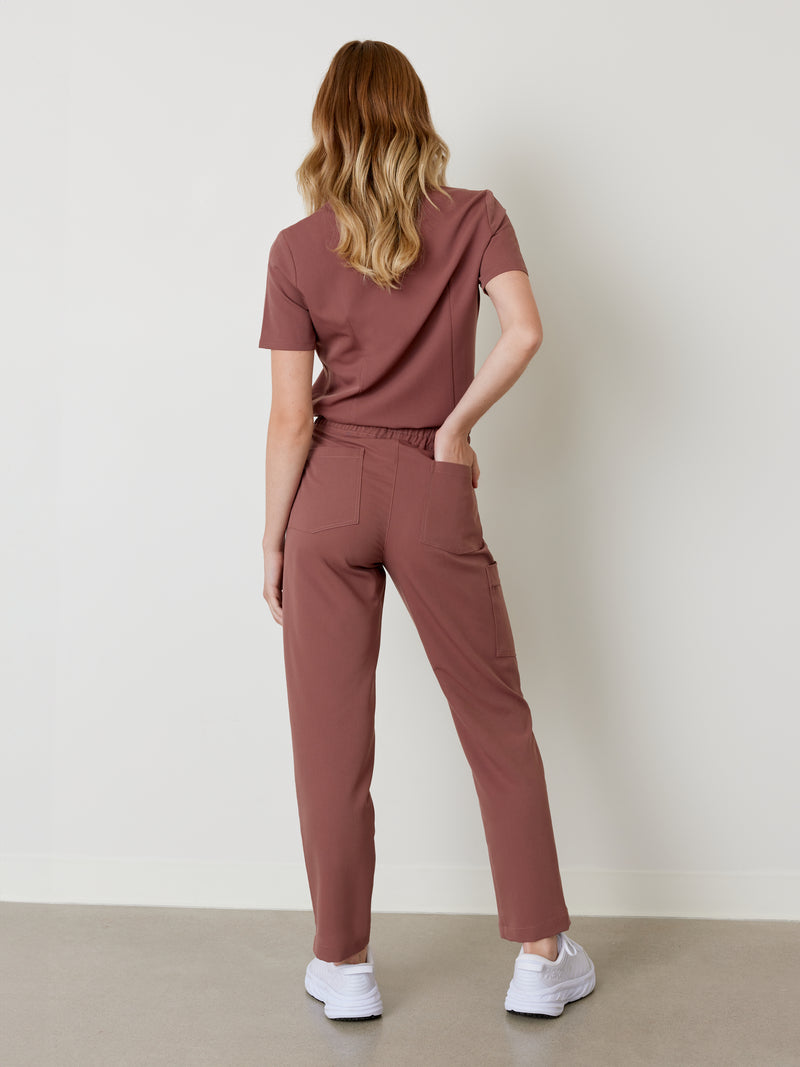 JULIETA RE-GARDE™ - MARRON - Straight Cut Scrub Pants - SILVADUR™||JULIETA RE-GARDE™ - MARRON - Pantalon Coupe Droite - SILVADUR™