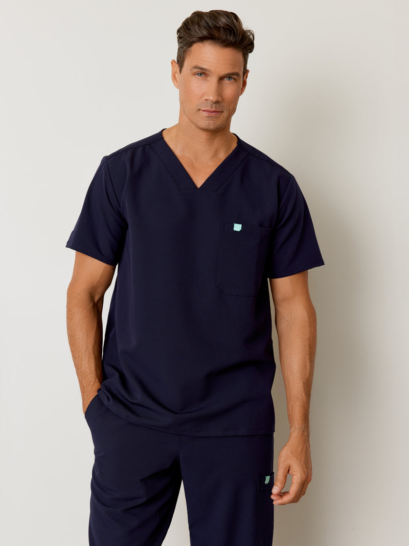 LOGAN RE-GARDE™ - RETRO BLEU NAUTIQUE - One Pocket Men's Scrub Top||LOGAN RE-GARDE™ - RETRO BLEU NAUTIQUE- Haut Une Poche