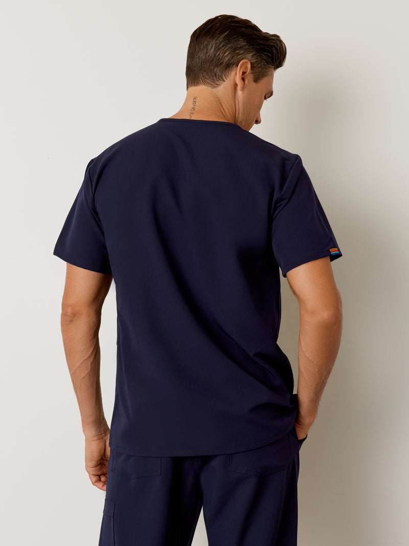 LOGAN RE-GARDE™ - RETRO BLEU NAUTIQUE - One Pocket Men's Scrub Top||LOGAN RE-GARDE™ - RETRO BLEU NAUTIQUE- Haut Une Poche