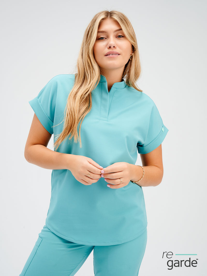 CHARLIE RE-GARDE™ - PORCELAINE - Mandarine Collar Scrub Top - FINAL SALE||CHARLIE RE-GARDE™ - PORCELAINE - Haut Col Mao - VENTE FINALE